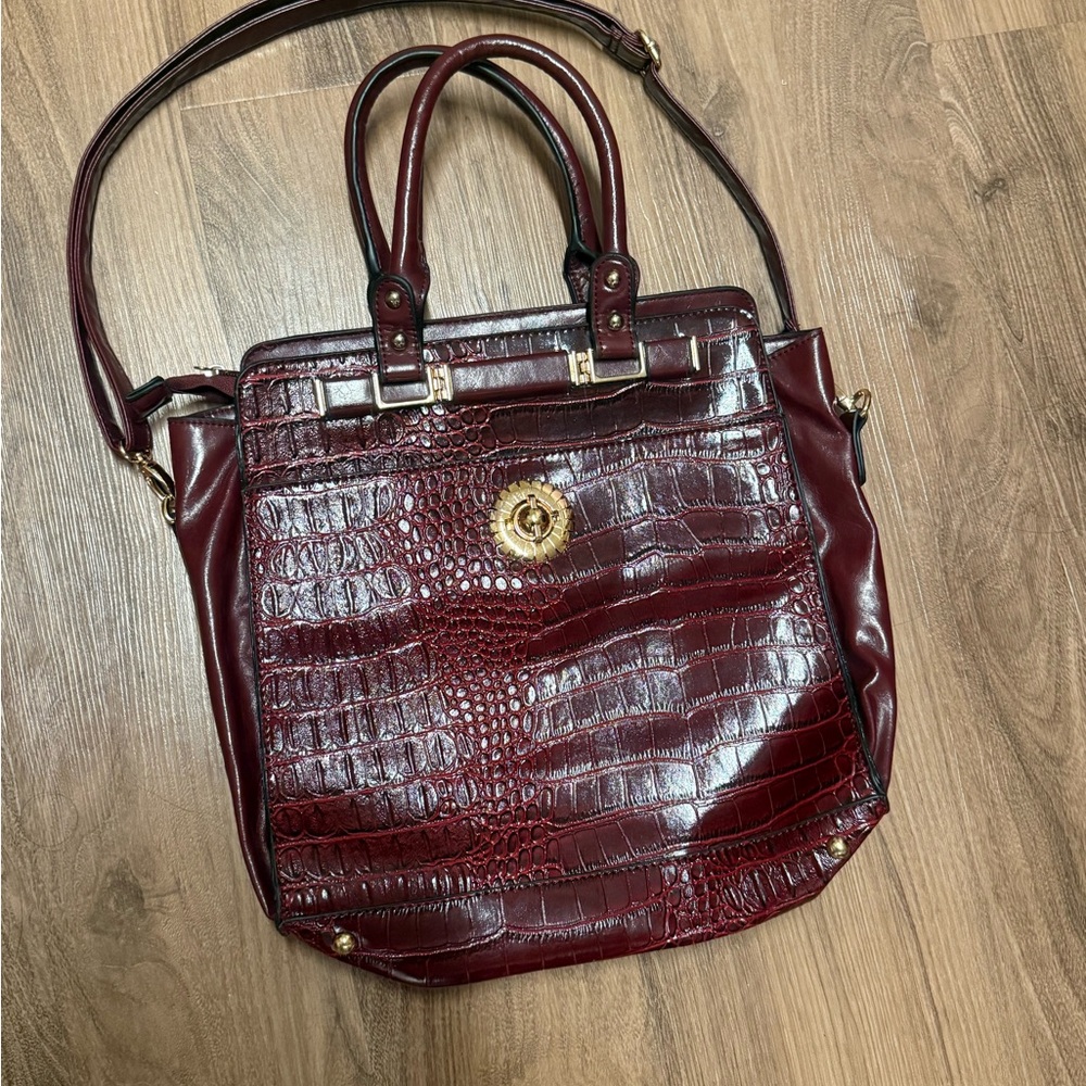 Elegant Burgundy Croc-Embossed Tote Bag